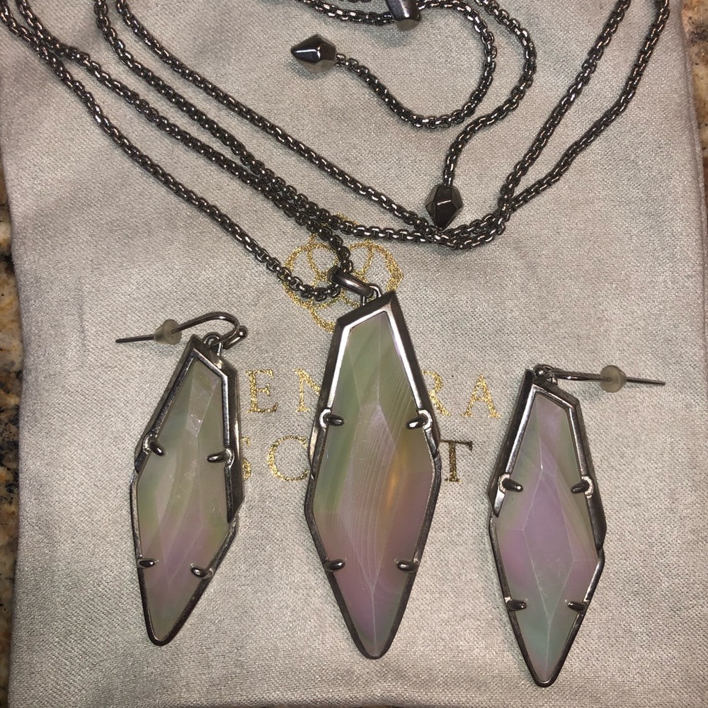 Kendra Scott necklace & Earrings